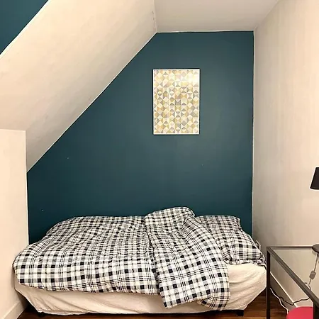 New Eiffel Tower View Studio / Etoile *